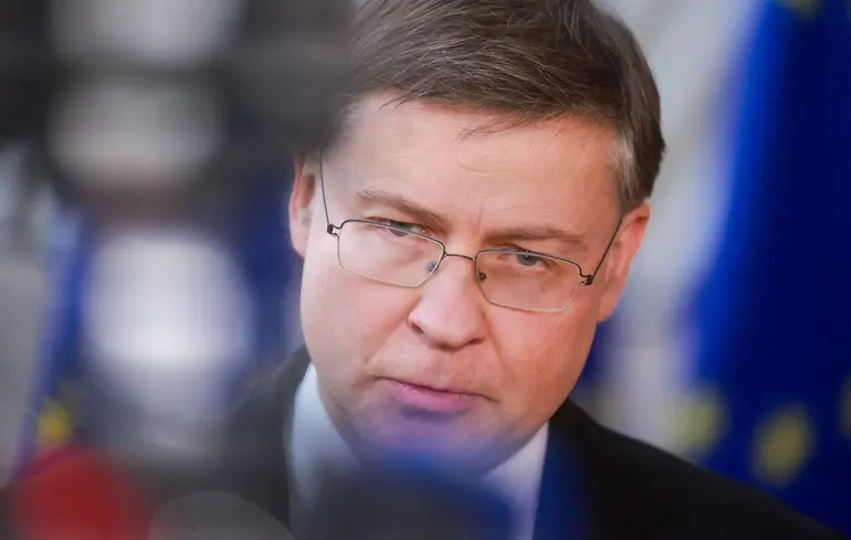 Обмеження цін на нафту РФ - ЄС просить США не скасовувати санкції 1