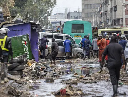 Повінь у Кенії - 45 загиблих, тривають пошукові роботи - фото 4