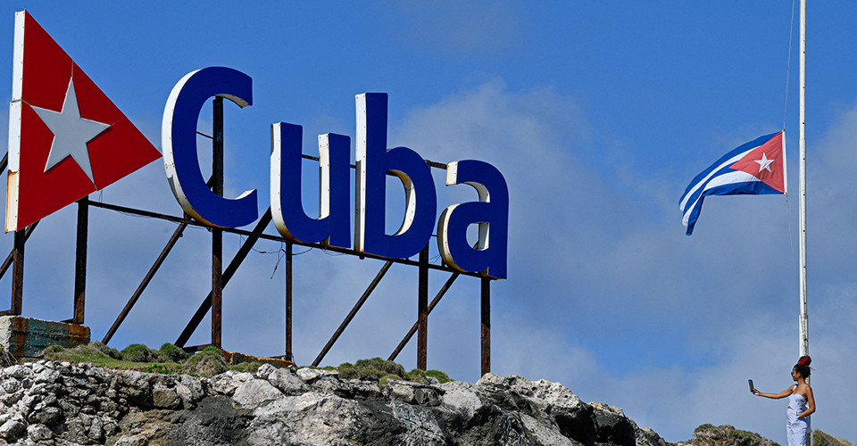 Російська Федерація направила на Кубу два танкери з нафтопродуктами та газом, незважаючи на ембарго, введене адміністрацією Трампа. 1