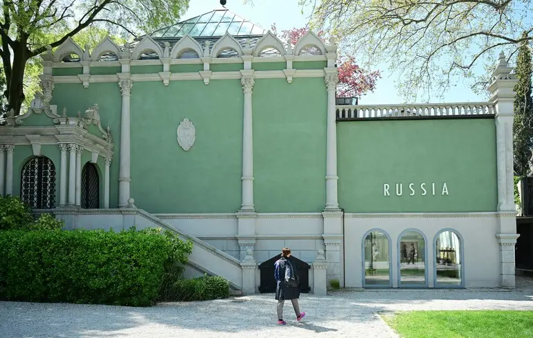 Росія на Венеційській бієнале - Андрій Сибіга та Тетяна Бережна закликали не допускати РФ до міжнародної виставки - новини культури 1