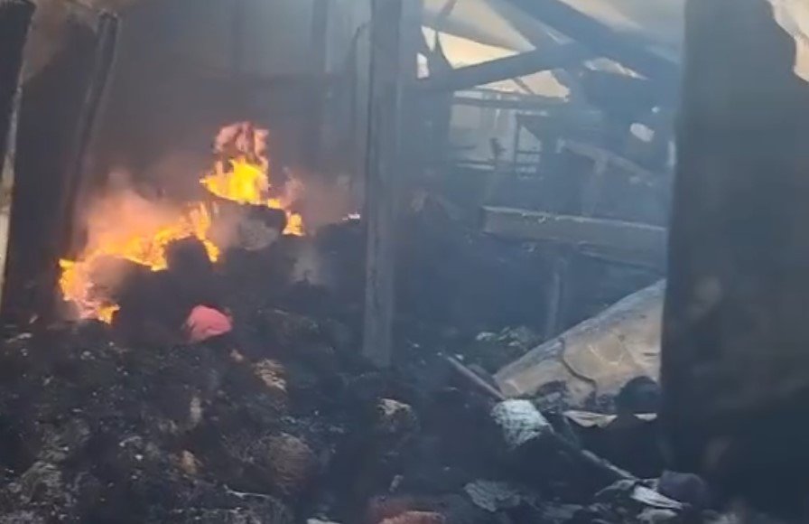 У Броварах російські війська зруйнували виробничі потужності трьох брендів одягу. 1