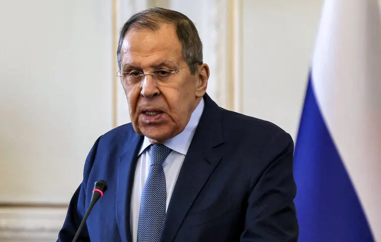 Російська сторона відмовилася від подальших переговорів і має намір змінити керівництво в Україні, заявив Сергій Лавров. 1