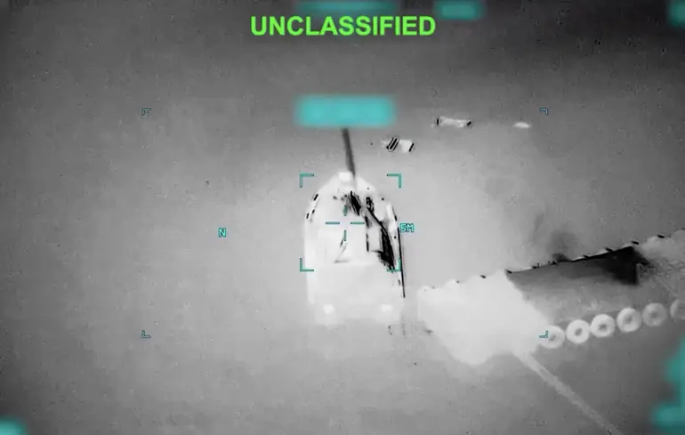 США знищили іранські кораблі в Ормузькій протоці - удар по мінних загороджувачах 1