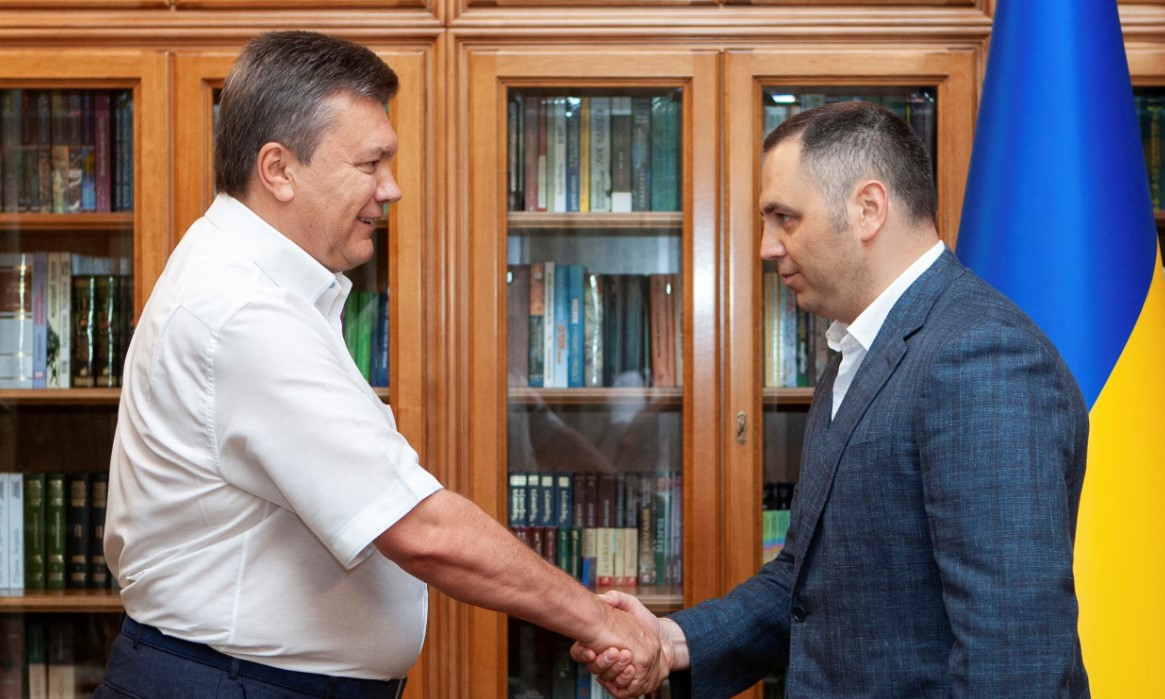 Санкції зі списку США були зняті з Портнова, який загинув 10 місяців тому. 1