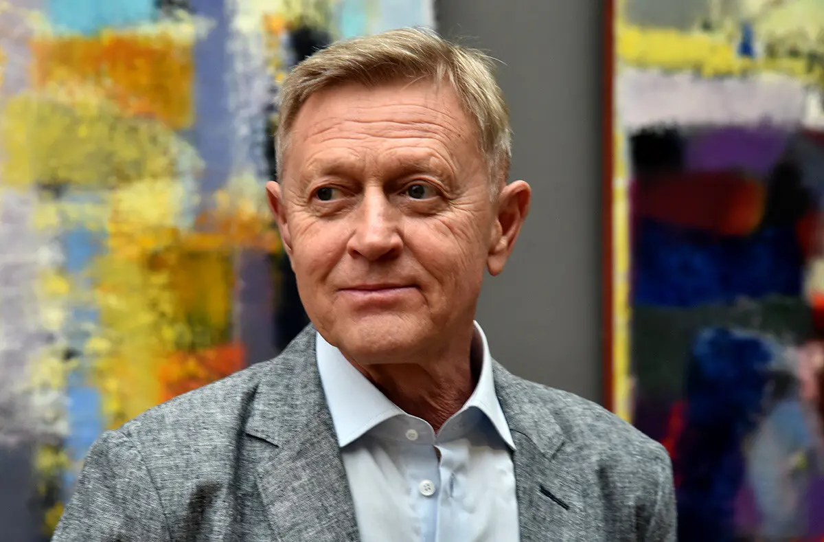 У «Київській картинній галереї» презентували масштабний проєкт Петра Лебединця Колір 13