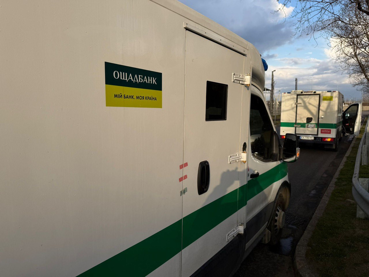 Європейський центральний банк прокоментував затримання інкасаторів Ощадбанку, яке сталося в Угорщині. 1