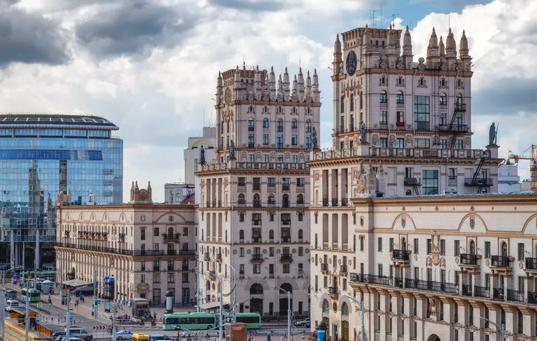 Україна припиняє дипломатичні зв'язки з Білоруссю, проте має можливість призначити нового посла. Що відомо про цю ситуацію? 1