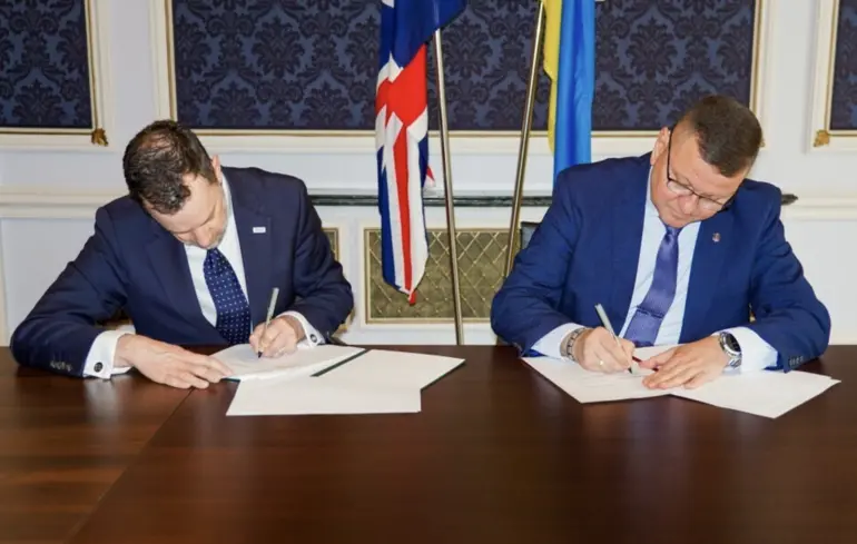 Велика Британія та Україна підписали угоду в галузі космосу, що передбачає реалізацію спільних проєктів та обмін досвідом. 1