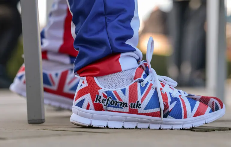 Вибори у Великій Британії - як мажоритарна система стримує успіх правих популістів 1