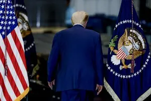 Вибори у Великій Британії - як мажоритарна система стримує успіх правих популістів 2