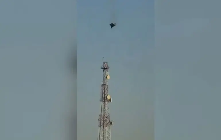 Війна в Іраку - винищувач розбився у Кувейті - відео 1