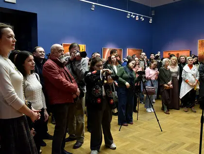 Виставка Сонцесхід - у NAMU представили 100 творів Анатолія Лимарєва - фото 39