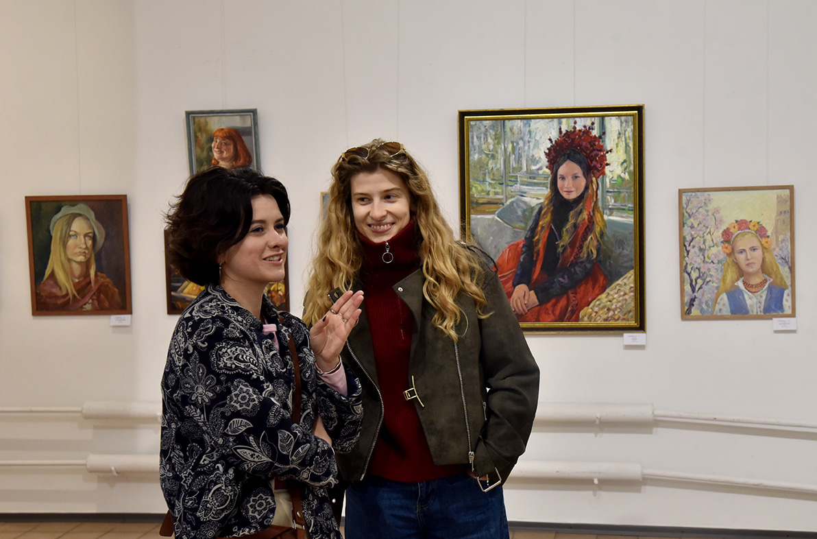 Виставка «Жіночий портрет» - у Києві представили понад 300 робіт художників з усієї України - фото 54