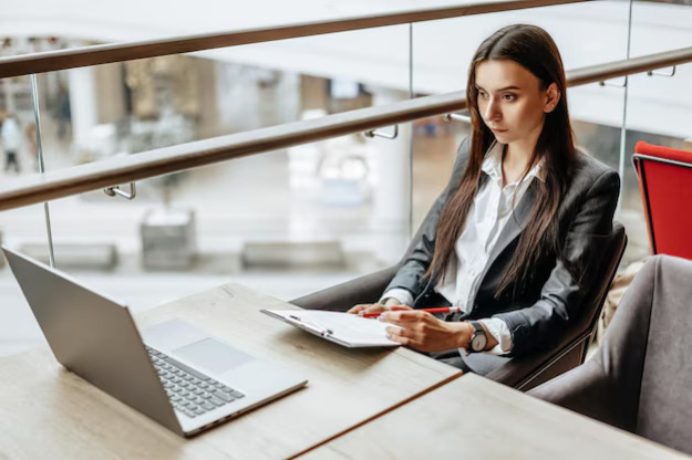 Жінки керують більше ніж третиною новостворених підприємств — дані Опендатабот. 1