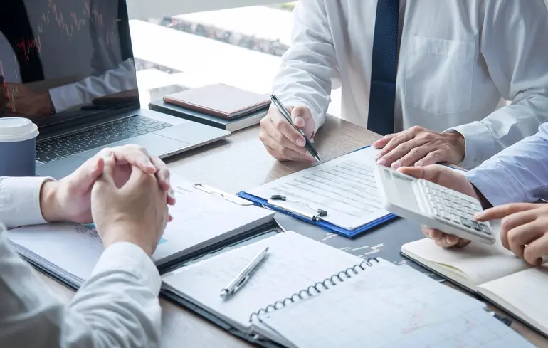 Бізнес змінює ціни - більшість товарів та послуг подорожчає 1