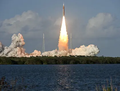 Місія Artemis II - здійснено знаковий запуск космічного апарату Orion до Місяця - світлини. 12