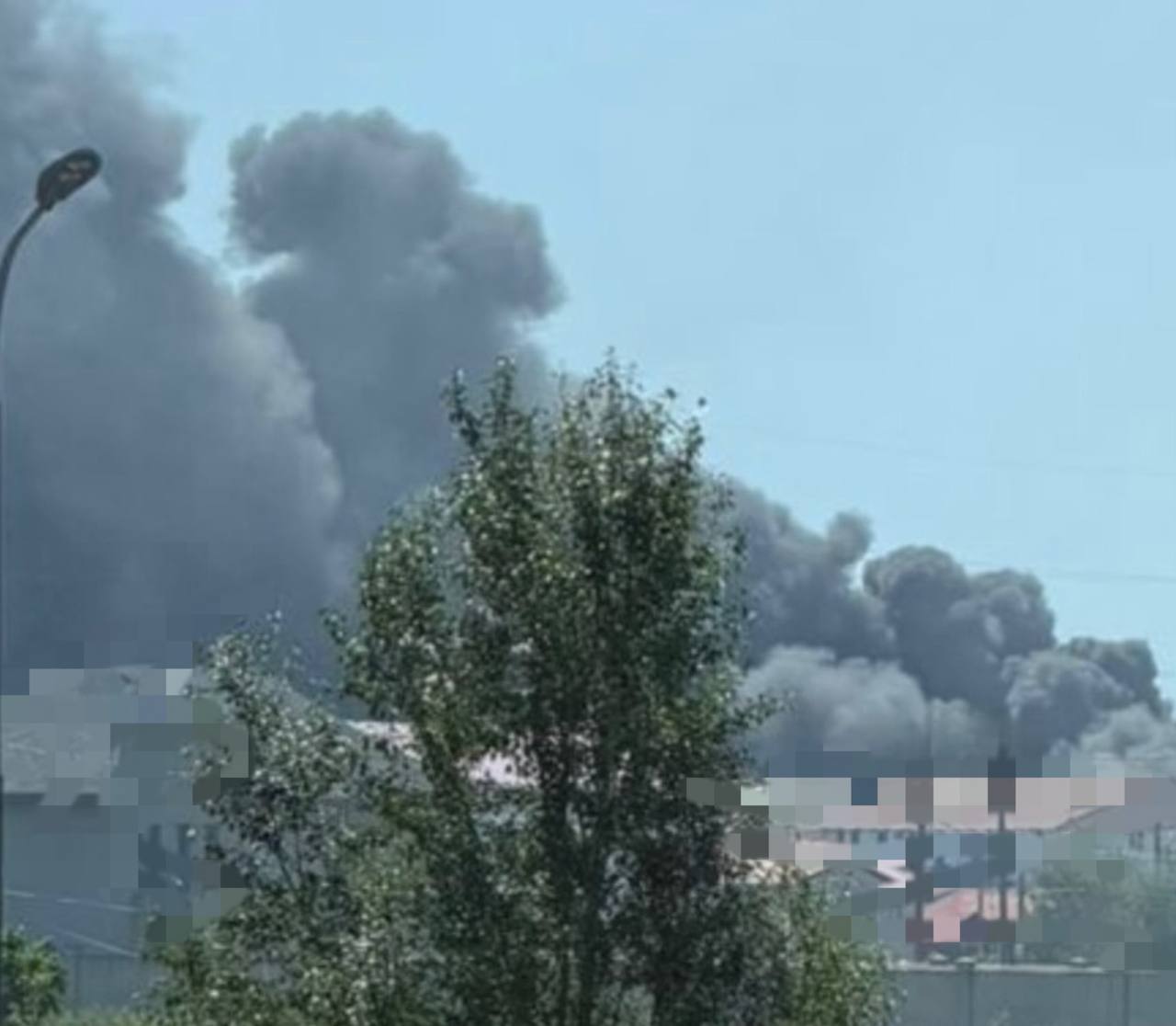 27 травня в Одеській області сталася атака, внаслідок якої були пошкоджені житлові будинки та відділення Нової пошти. Є постраждалі. 2