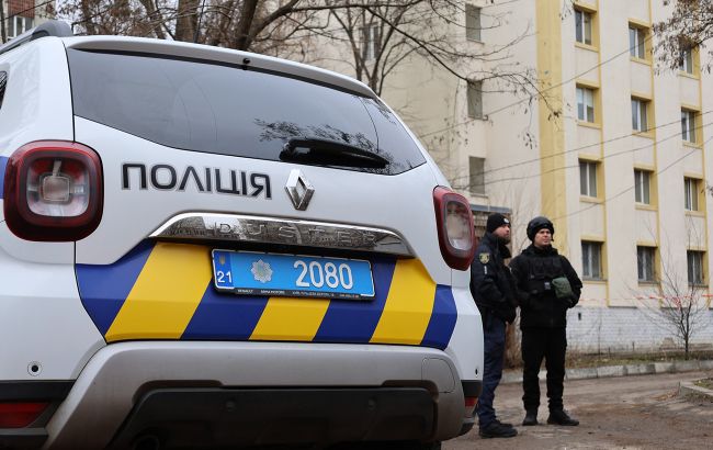 Дорожньо-транспортна пригода в Черкаській області сталася 30 квітня, внаслідок якої загинули цивільна особа та двоє військовослужбовців територіального центру комплектування. Дорожньо-транспортна пригода в Черкаській області сталася 30 квітня, внаслідок якої загинули цивільна особа та двоє військовослужбовців територіального центру комплектування. 1