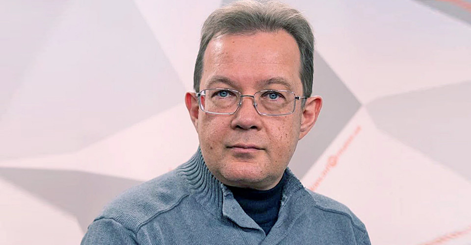 Економіст Пендзин пояснив, чому влада має послабити контроль над малим та середнім бізнесом Економіст Пендзин роз'яснив, чому державі слід зменшити регуляцію щодо малого та середнього підприємництва. 1