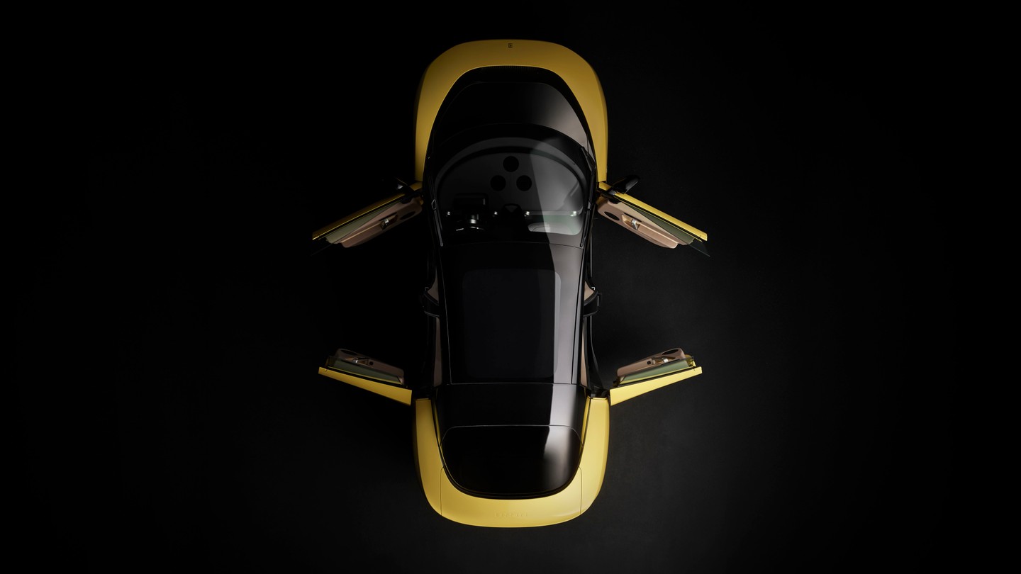 Ferrari презентувала свій перший електричний автомобіль Luce, розроблений колишнім головним дизайнером Apple Джоні Айвом. 15
