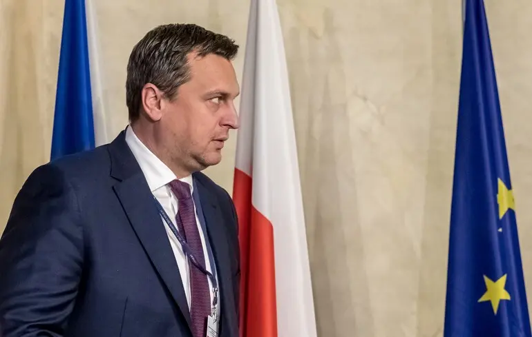 Фіцо висловив підтримку вступу України до Європейського Союзу – у Словаччині закликають його виступити проти цього. Фіцо висловив підтримку вступу України до Європейського Союзу – у Словаччині закликають його виступити проти цього. 1