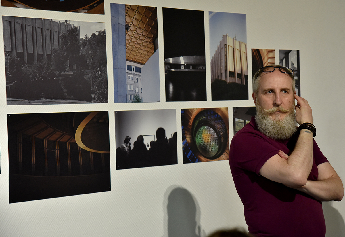 Фотовиставка в Українському Домі - відкрилася експозиція Архітектура взаємин про сприйняття простору - фото Фотовиставка в Українському Домі - відкрилася експозиція Архітектура взаємин про сприйняття простору - фото 50