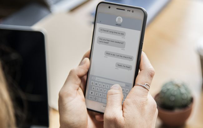 Функції повідомлень на iPhone - ігри, Apple Cash та автоматичне видалення спаму. Функції повідомлень на iPhone - ігри, Apple Cash та автоматичне видалення спаму. 1