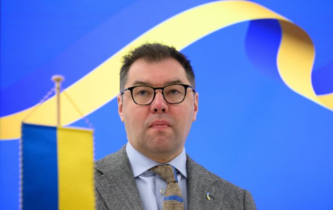 Герхард Шредер не може виступати в ролі посередника - посол Макеєв роз'яснив позицію України. Герхард Шредер не може виступати в ролі посередника - посол Макеєв роз'яснив позицію України. 1