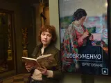 Картини з Херсона, які дивом залишилися неушкодженими від рук окупантів, були представлені у Києві. 25