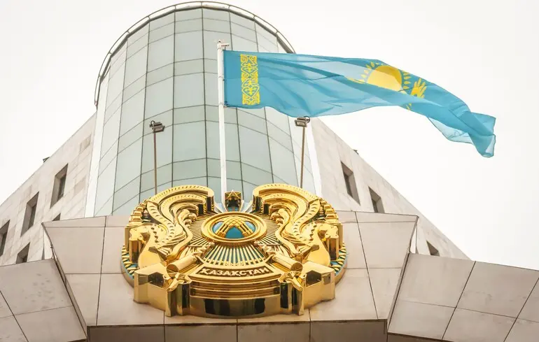 Казахстан відмовився виконувати рішення суду про стягнення коштів з Газпрому на користь Нафтогазу. Причина цього рішення не була розкрита. 1