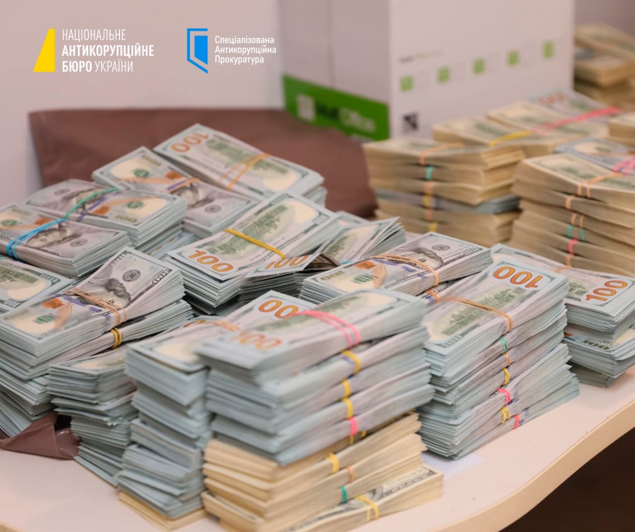 Кличко проти Зеленського - які зміни відбуваються у владі Києва напередодні зими. Кличко проти Зеленського - які зміни відбуваються у владі Києва напередодні зими. 3