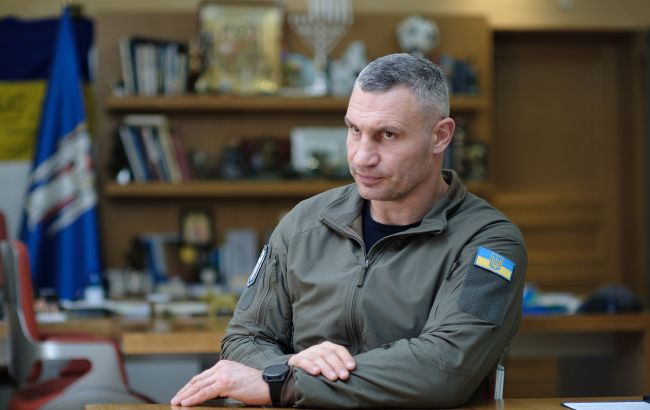 Кличко в Києві зосереджує владу, а в Офісі президента немає альтернатив - що відбувається. 1