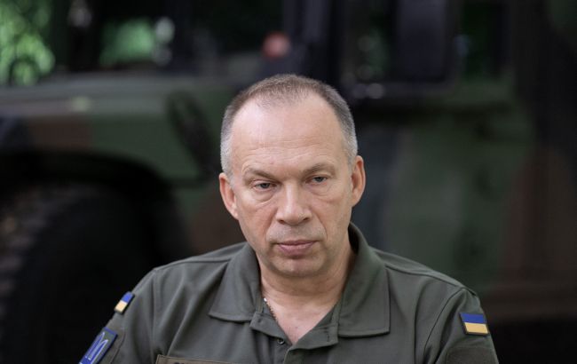 Командувач Сухопутних військ України Олександр Сирський висловив думку щодо можливості ротацій на передовій у три зміни. 1