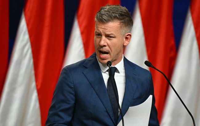 Мадьяр закликав президента Угорщини піти у відставку. Мадьяр закликав президента Угорщини піти у відставку. 1