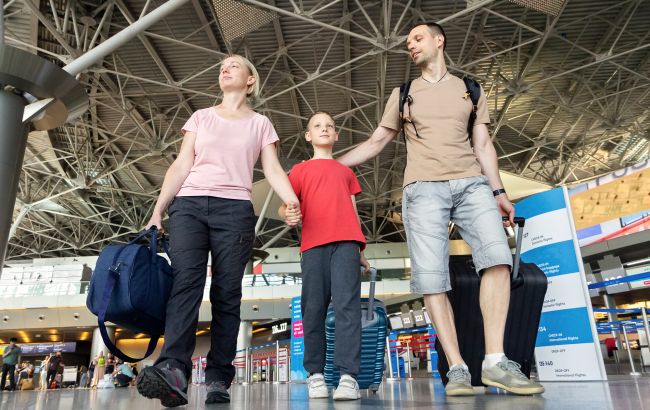 Масове імпорт мігрантів не зможе подолати демографічну кризу в Україні. Масове імпорт мігрантів не зможе подолати демографічну кризу в Україні. 1