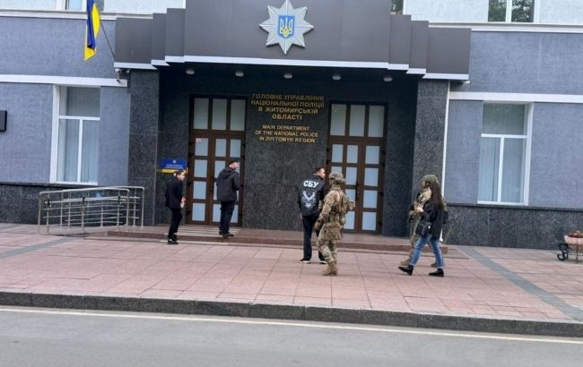 Національна поліція усунула високопосадовця через підозри у отриманні хабарів. 1