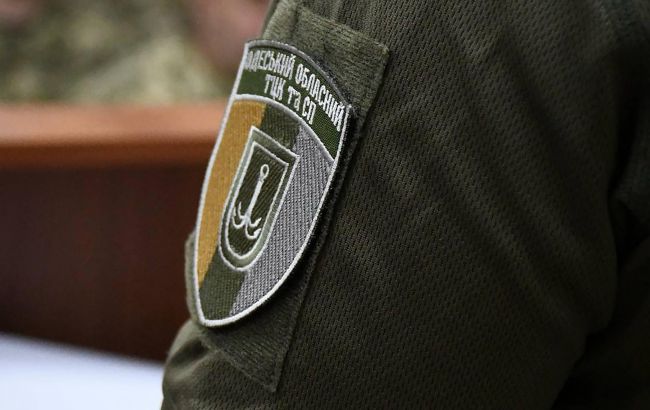 Напад на територіальний центр комплектування в Одеській області 10 травня - стан військовослужбовців та подробиці замаху. Напад на територіальний центр комплектування в Одеській області 10 травня - стан військовослужбовців та подробиці замаху. 1