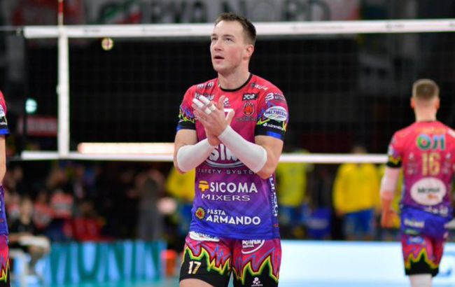Олег Плотницький вдруге поспіль став переможцем Ліги чемпіонів з волейболу. 1
