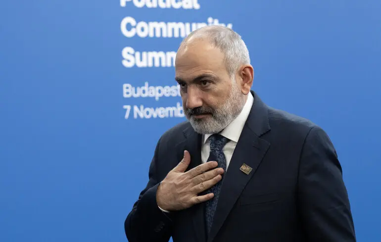 Прем'єр-міністр Вірменії Нікол Пашинян повідомив, що Єреван не висловлює підтримки Москві щодо ситуації в Україні. Прем'єр-міністр Вірменії Нікол Пашинян повідомив, що Єреван не висловлює підтримки Москві щодо ситуації в Україні. 1