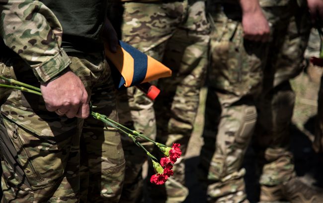Прощання з загиблими військовими без поховання - який ритуал кенотафа затвердила Верховна Рада. 1