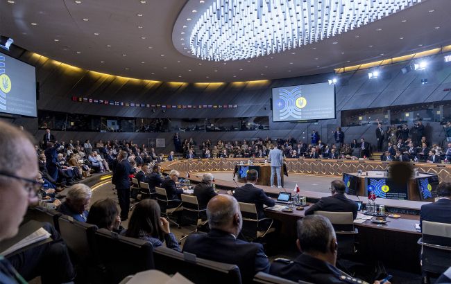 Рада Україна-НАТО проведе неформальну вечерю 21 травня у Швеції. 1