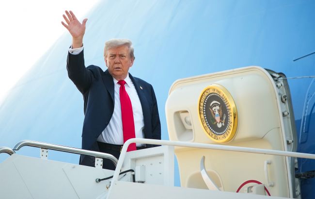 Трамп прибув до Пекіна для проведення переговорів із Сі Цзіньпіном. 1
