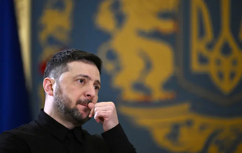 У США Умєров зустрівся з Зеленським, який заслухав інформацію від секретаря РНБО та повідомив, коли американські представники відвідають Київ. У США Умєров зустрівся з Зеленським, який заслухав інформацію від секретаря РНБО та повідомив, коли американські представники відвідають Київ. 1