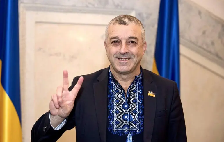 У Верховній Раді України утворилося нове міжфракційне об'єднання під назвою "Пошук царства божого і правди", яке очолив Мазураша. 1