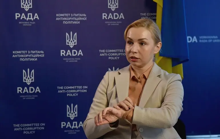 У Верховній Раді зареєстровано законопроєкт, що стосується антикорупційної стратегії, без внесення змін з боку уряду. Причини цього кроку стали предметом обговорення. 1