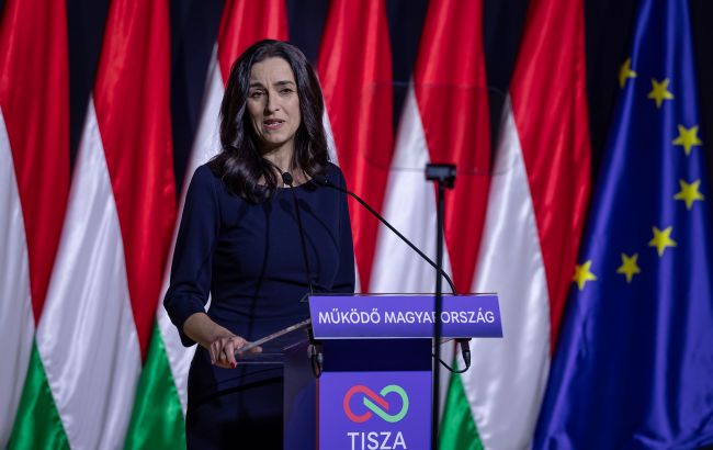Угорщина більше не перешкоджатиме ухваленню рішень Європейського Союзу, заявила нова влада. Угорщина більше не перешкоджатиме ухваленню рішень Європейського Союзу, заявила нова влада. 1