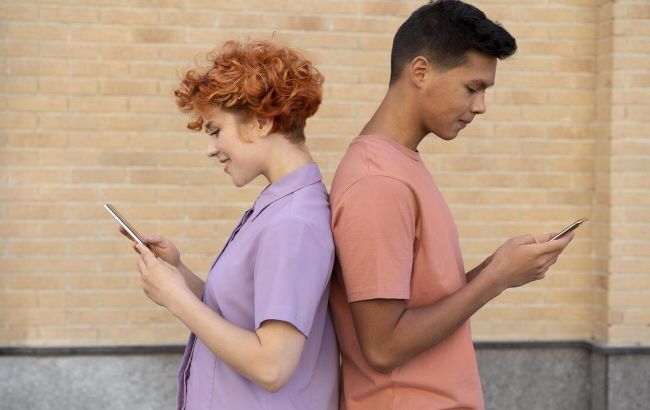 Ультратонкі смартфони – провідні моделі iPhone, Samsung та складних пристроїв. 1