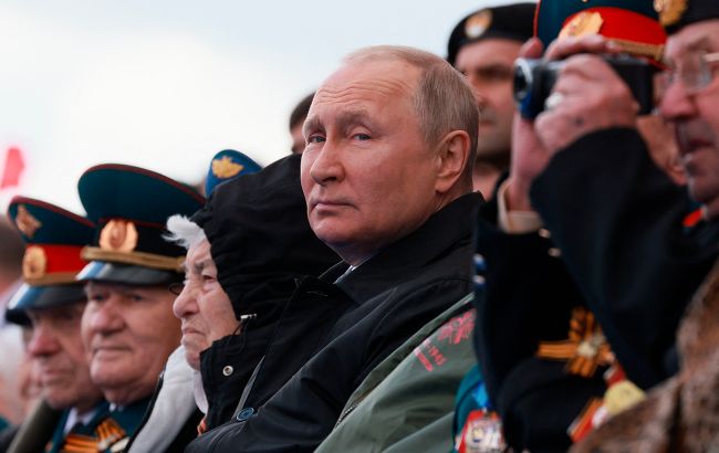 В Росії виникає ідея про можливу заміну Путіна через невдачі у війні, зазначив Каспаров. 1