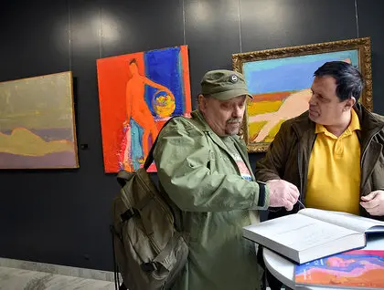 Виставка Анатолія Криволапа - основний акцент це ранні роботи 1990-х років 32