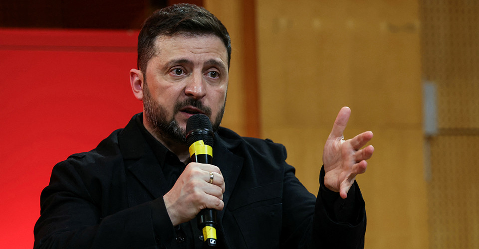 Володимир Зеленський ввів нові санкції проти Білорусі Володимир Зеленський запровадив нові обмежувальні заходи щодо Білорусі. 1
